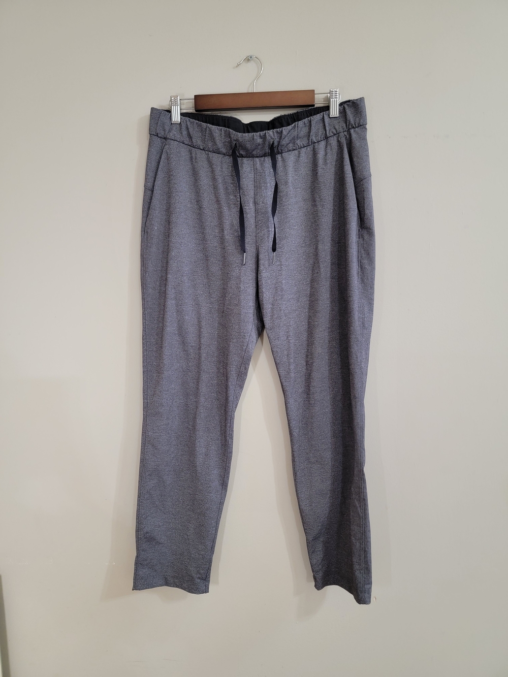 lululemon athletica Charcoal Heather Women's Jogger Pants Size 10